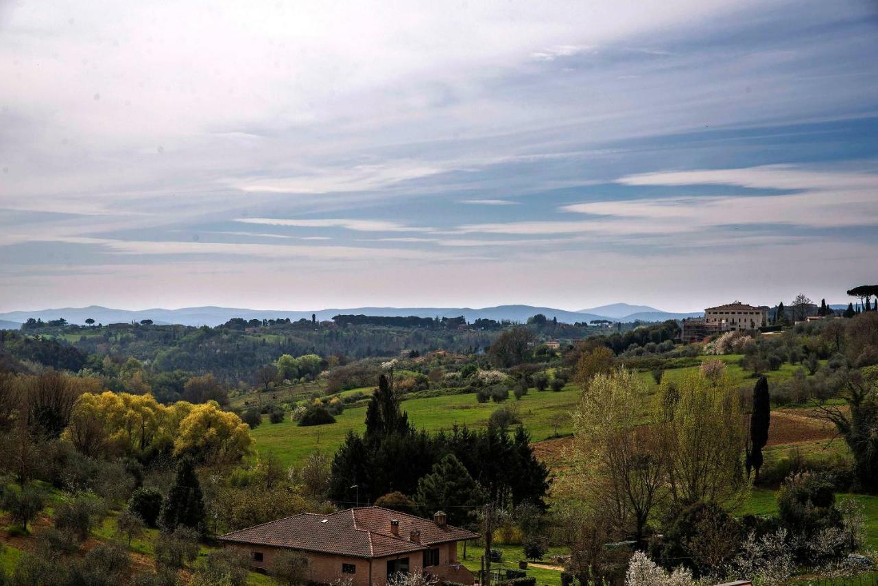 Casa Il Glicine A Due Passi Dal Centro Lägenhet Siena Exteriör bild
